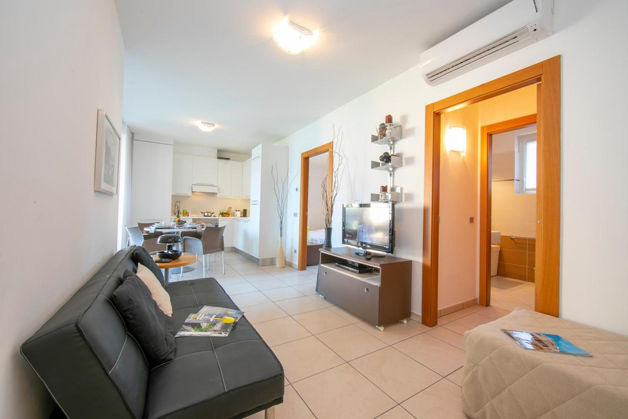 Vista Di Maccagno Fantastico Pool - Happy Rentals ภายนอก รูปภาพ